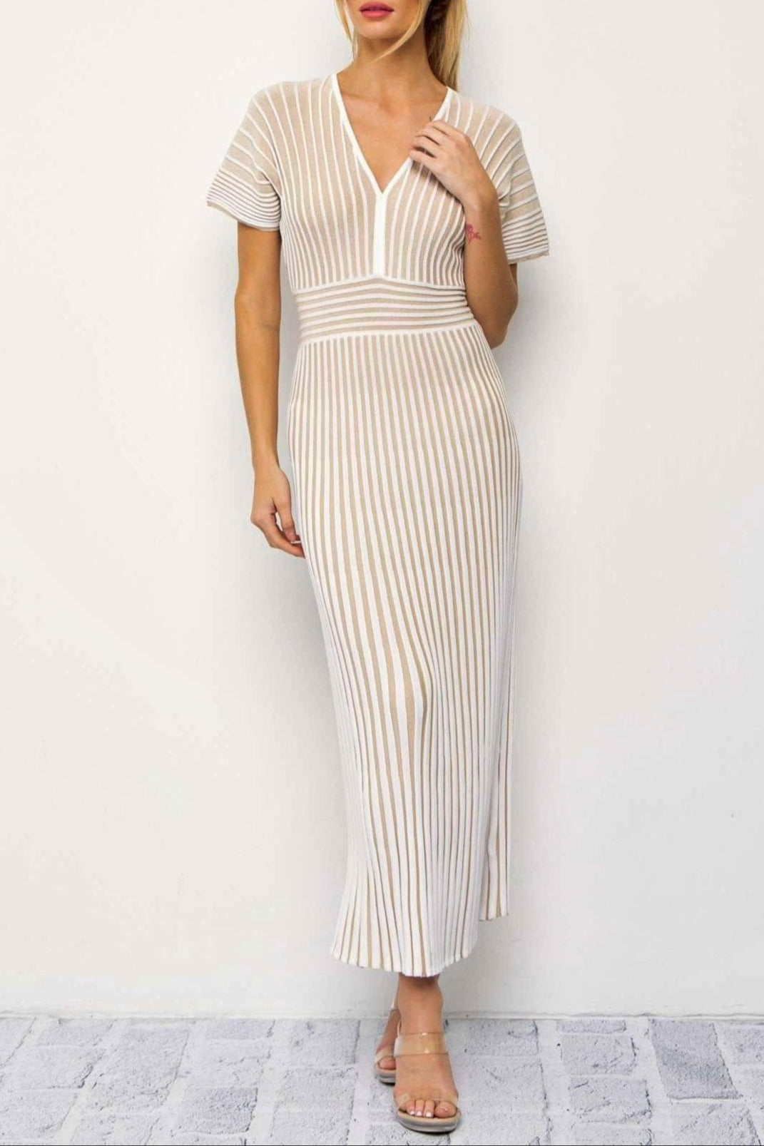 Striped Allure Maxi Dress – Vivi Trendsetter