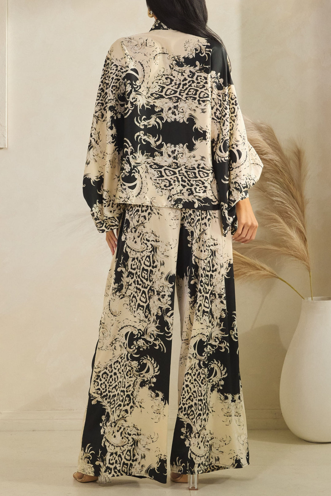 Royal Tempo Kimono Set